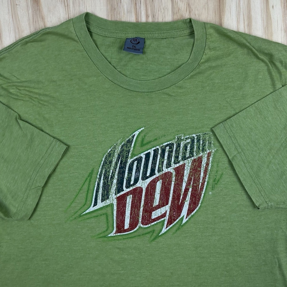 Vintage Y2K Mountain Dew 2XL T Shirt  2000 Green Short Sleeve Drink Snack